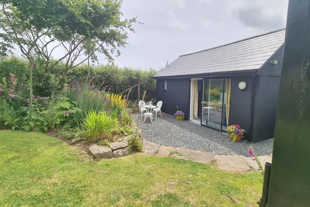 Hallegan Annexe With Private Garden And Woodland Camborne Exterior foto